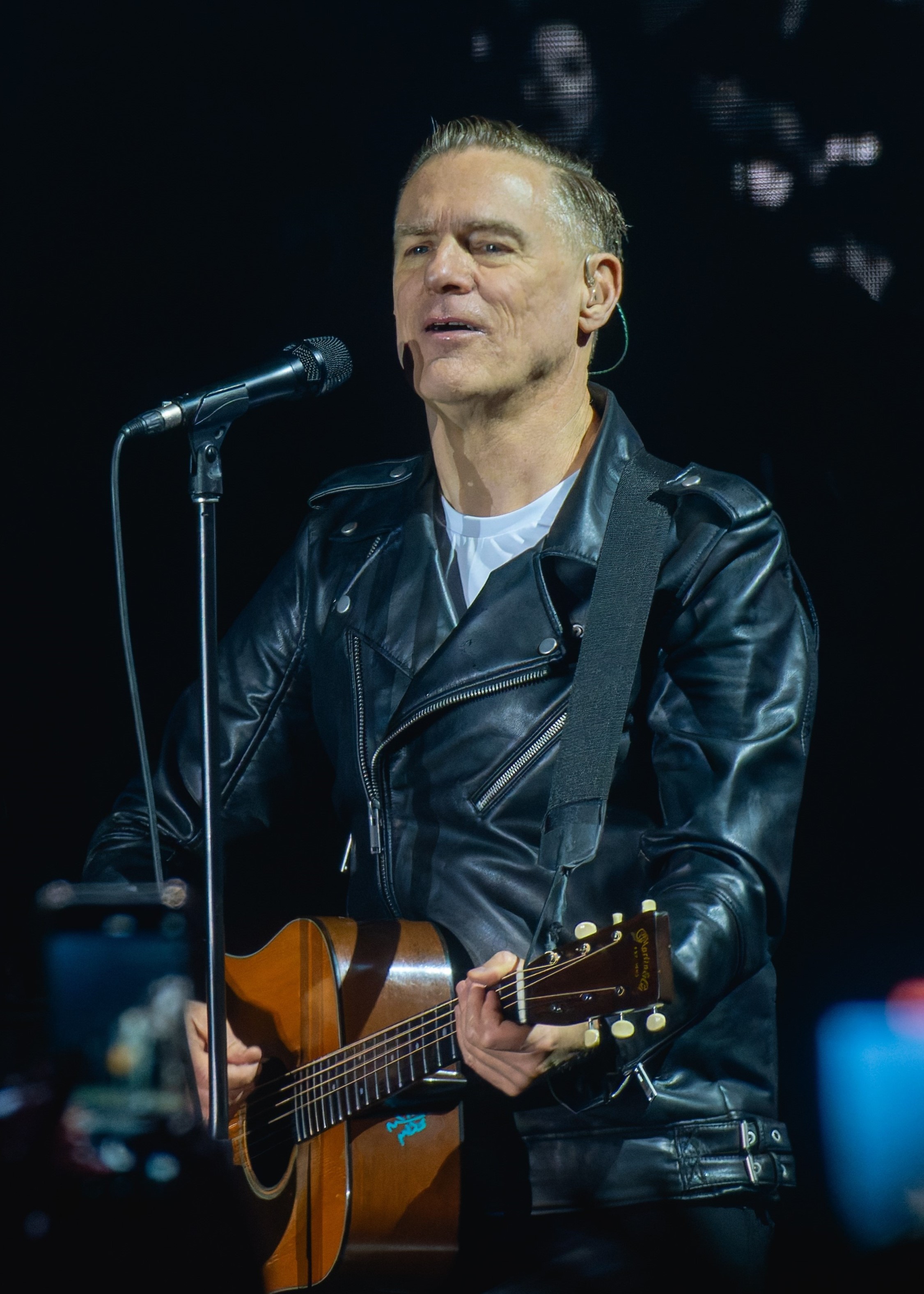 Bryan Adams image