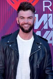 Dylan Scott image