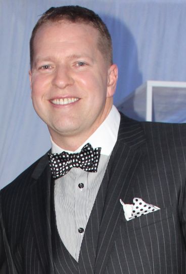 Gary Owen image
