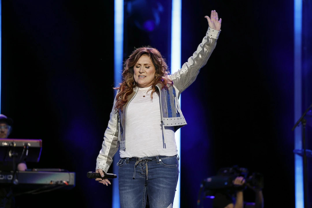 Jo Dee Messina image