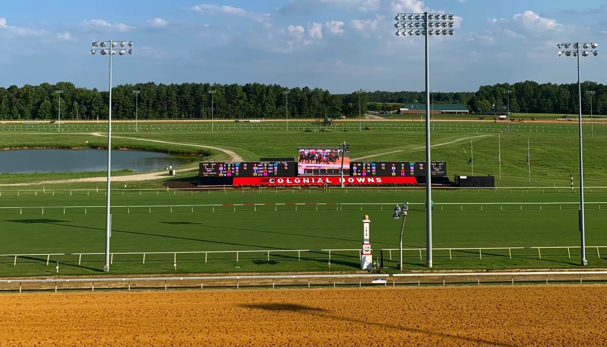 Colonial Downs Live Racing