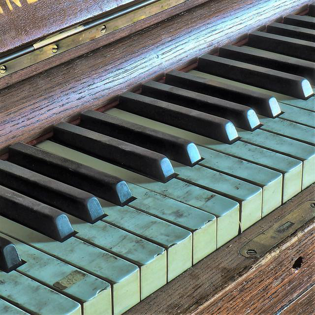 Deuces Wild! Dueling Pianos tickets in West Fargo