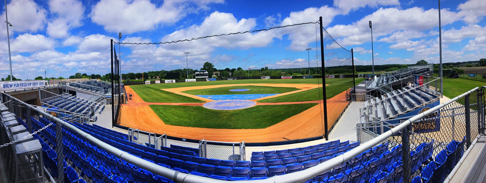 Lakeshore Chinooks