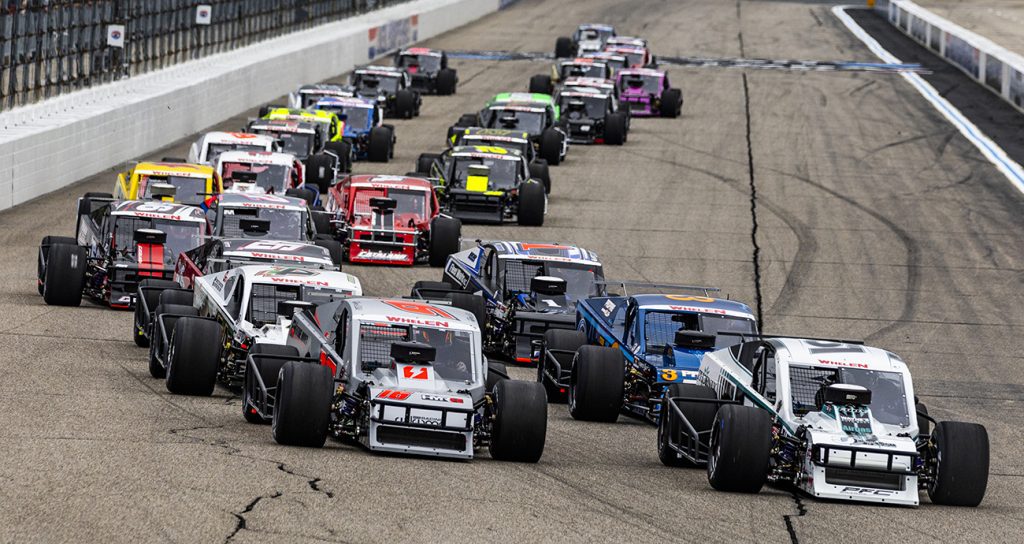 NASCAR Whelen Modified Tour Race