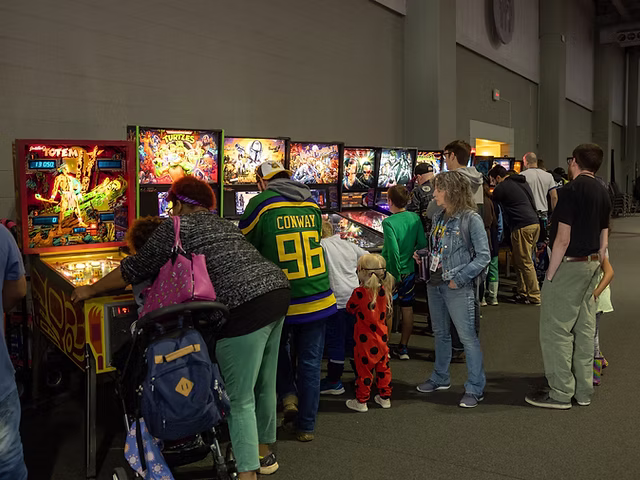 Retro Game Con
