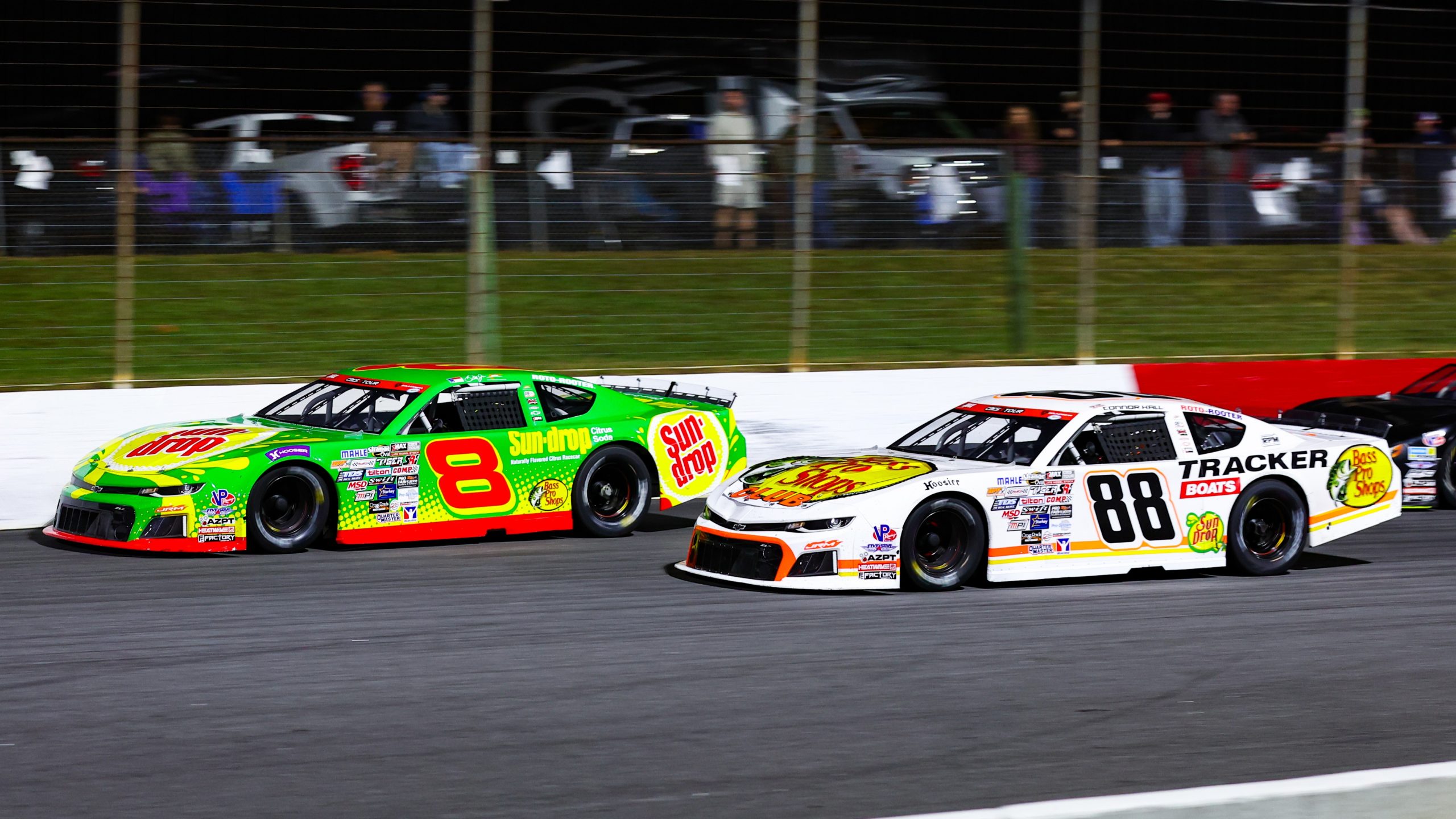 zMAX CARS Tour